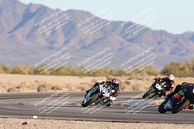 media/Dec-07-2025-CVMA (Sun) [[3e7d2de5dc]]/Race 16-Formula Middleweight/